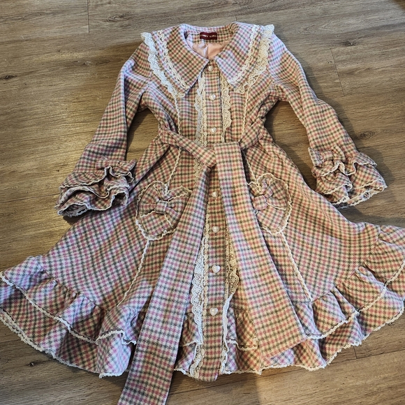 Bodyline Dresses & Skirts - Romantic Kawaii Lace-Trim Dress/Coat HEART SHAPED BUTTONS AND POCKETS